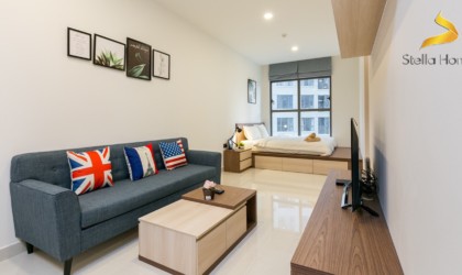 Modern studio 40 sqm swimming pool view for lease at Saigon Royal building close to District 1 Modern studio 40 sqm swimming pool view for lease at Saigon Royal building close to District 1