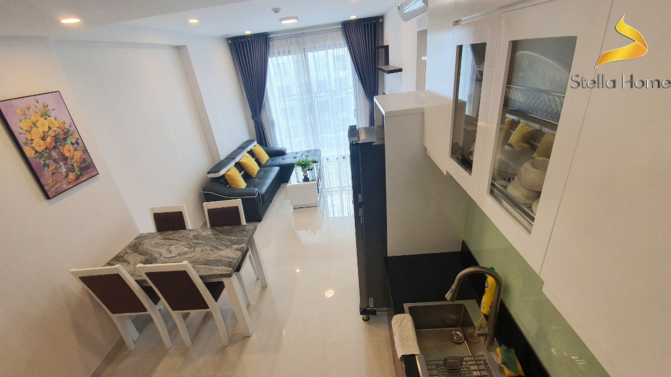 Great deal for clients at Saigon Royal 2bedrooms only 16mil VND