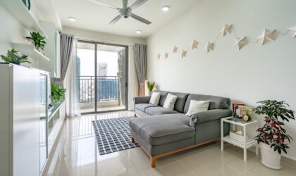 Căn hộ 3 phòng ngủ ở góc cho thuê trên tầng cao đối diện với trung tâm quận 1 và kênh Bến Nghé Căn hộ 3 phòng ngủ ở góc cho thuê trên tầng cao đối diện với trung tâm quận 1 và kênh Bến Nghé